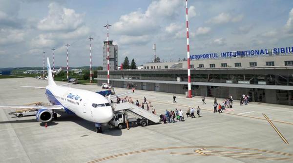 Nouă inși din Suceava, surprinși pe aeroportul din Sibiu
