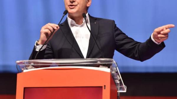 Teodorovici: Nu putem rămâne încremeniți în proiectul PĂGUBOS al lui Iohannis