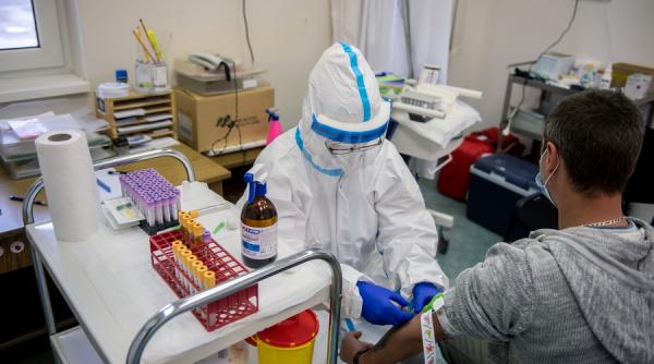 China reintră în alertă și închide un oraș