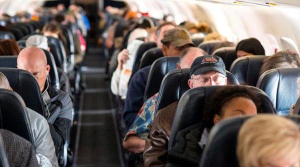 HOTĂRÂRE. Ce se întâmplă cu distanțarea socială în avion