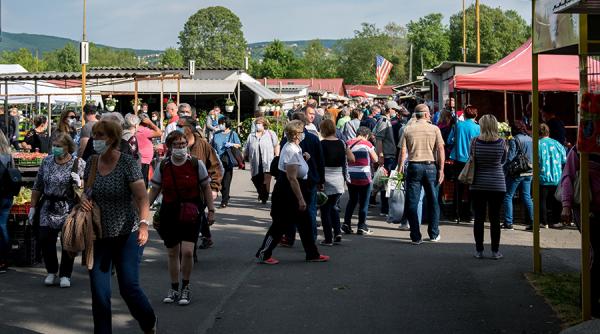 Starea de alertă. Purtarea măștii, obligatorie și nu prea