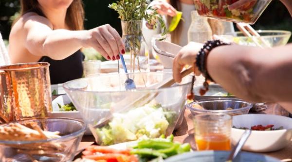 Stare de alertă. Evenimente în familie. Limită de persoane