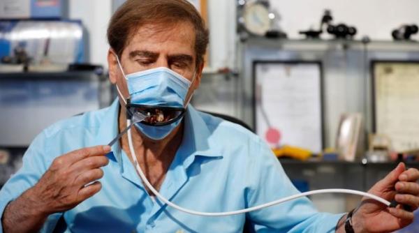 Mănânci, cu masca la gură! Invenția unei firme israeliene VIDEO