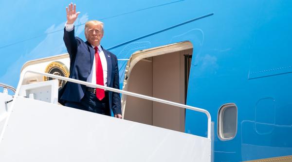 Trump, supărat, întoarce spatele G7