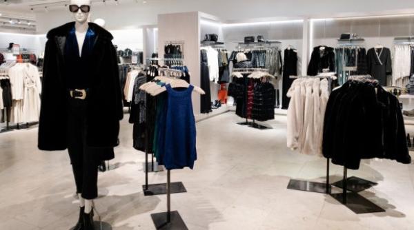 Avertisment de la retaileri. Mall-urile nu se deschid de luni 