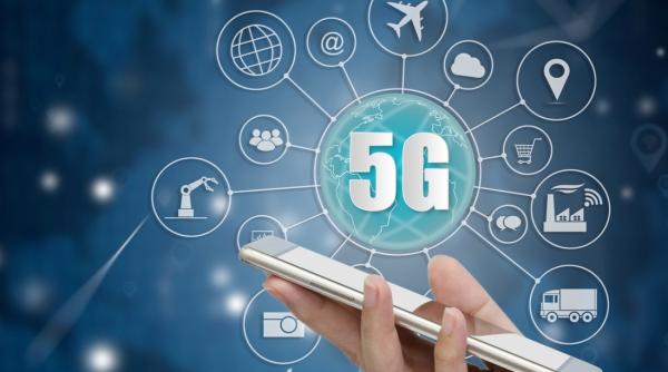 Frica de 5G! Tehnicieni DEȚINUȚI timp de câteva zile de locuitorii unui sat
