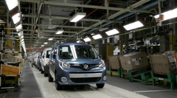 Renault elimină 1.500 de locuri de muncă