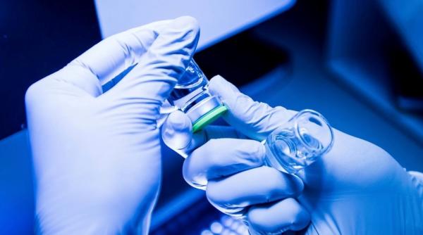 Coronavirus. Vaccin. Sanofi, mai lent, dar șanse mai mari 