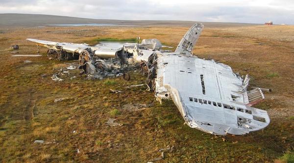 INCREDIBIL! Un avion s-a prăbuşit din cauza COVID-19