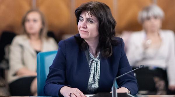 BREAKING NEWS  PROTEST: Profesorii, SCANDALIZAȚI de decizia ministrului Anisie: GATA! E prea MULT!