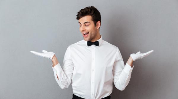 Inovație. Mănușa care transformă gesturile în cuvinte