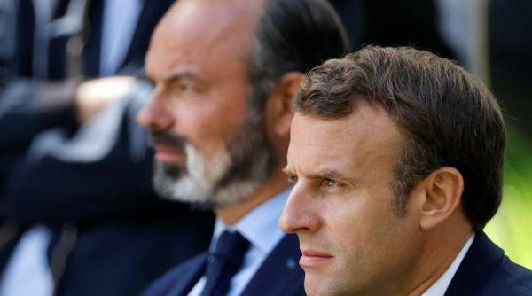 Criză în Franța. Guvernul a demisionat. Macron va anunța alt premier 