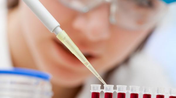 Covid-19: Noul TEST DE SÂNGE cu rezultat în 20 de minute