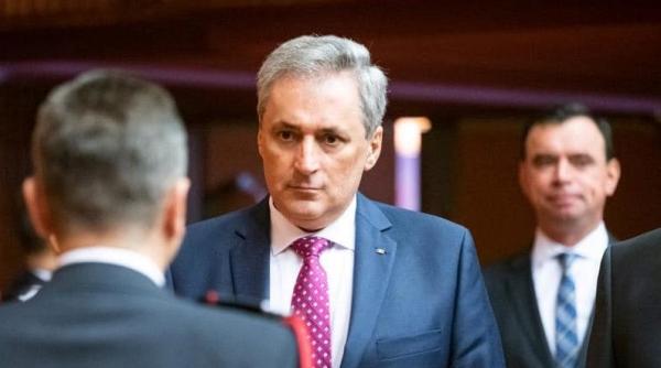 Unde a DISPĂRUT omul-cheie care apărea mereu cu Arafat, Vela și Despescu