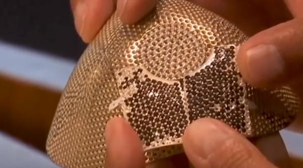 Cea mai SCUMPĂ mască de protecție din LUME