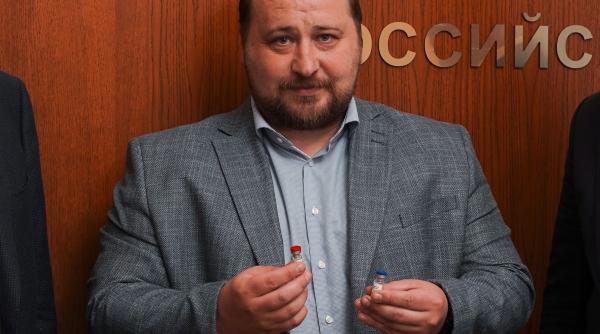 Cine este microbiologul care a creat noul vaccin rusesc