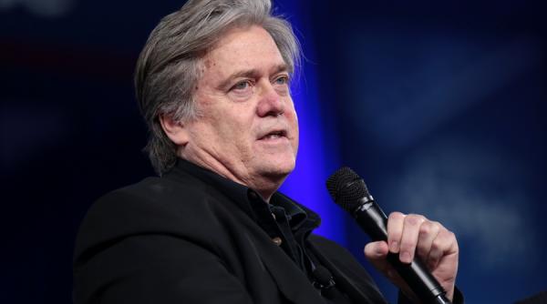 Steve Bannon, principalul arhitect al campaniei electorale a lui Trump, arestat