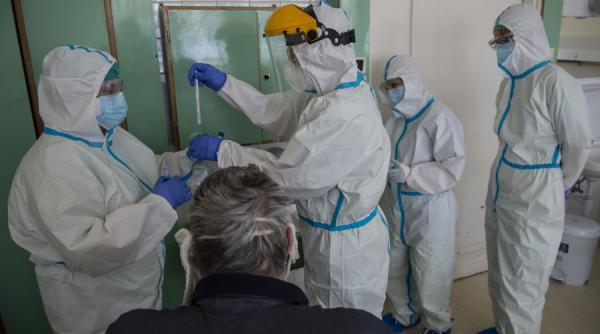 Covid-19. Probabilitate uriașă pentru aceste persoane de a se infecta