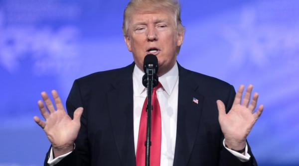 Trump critică șefii Armatei și Pentagonului: Poartă doar RĂZBOAIE
