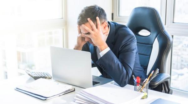 Când vor simţi românii criza. Mircea Coşea: Mare pericol