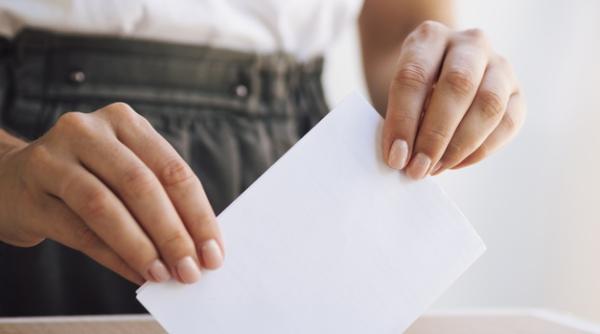 Prezență la vot de 101% într-o comună din Olt