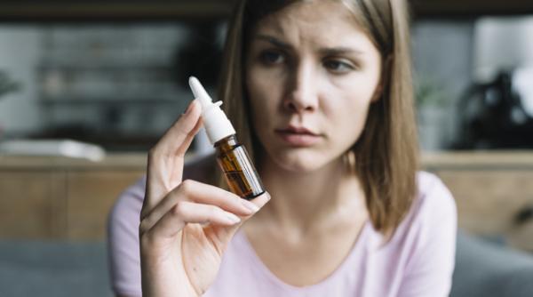 COVID-19. Spray-ul care elimină 96% din infecție