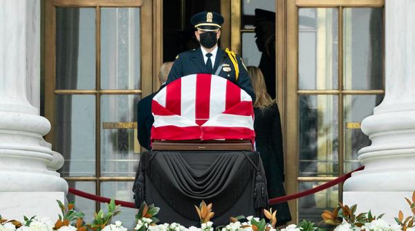 Cine preia conducerea SUA dacă moare Donald Trump