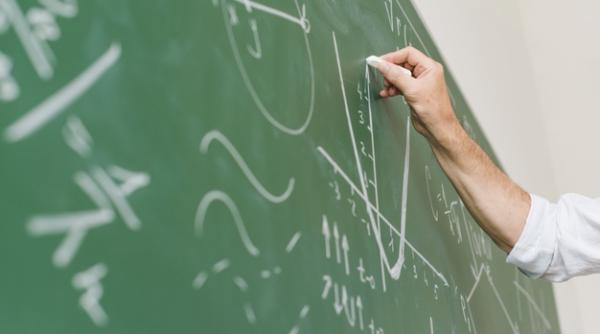 COVID-19. Tătaru: Cum se calculează indicele cumulat al cazurilor noi