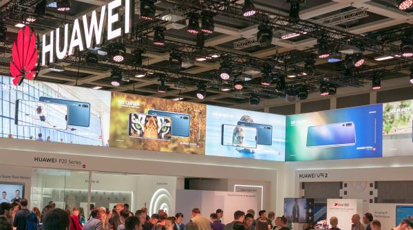 Huawei va înfiinţa un centru de cercetare şi dezvoltare în Budapesta