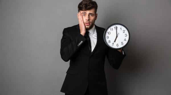 Kurtzarbeit sau reducerea unilaterală a timpului de lucru. Cum afectează vechimea