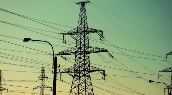 România a EXPORTAT electricitate la vecinii bulgari 