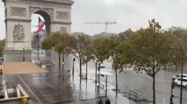 Amenințare cu bombă la Arcul de Triumf din Paris VIDEO