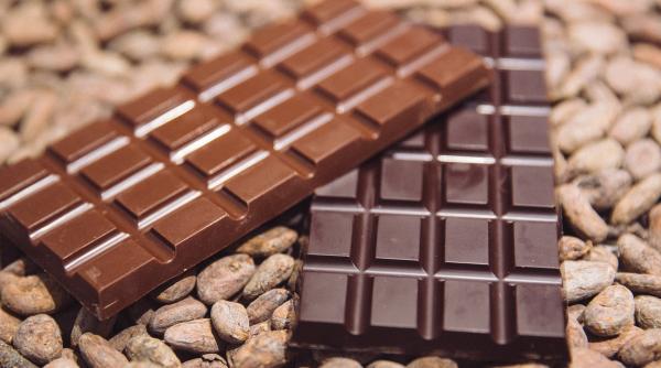 Vânzările de ciocolată elveţiană sunt la PĂMÂNT