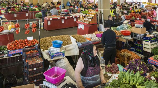 Ce se întâmplă cu piețele. Decizie de ultimă oră a Guvernului