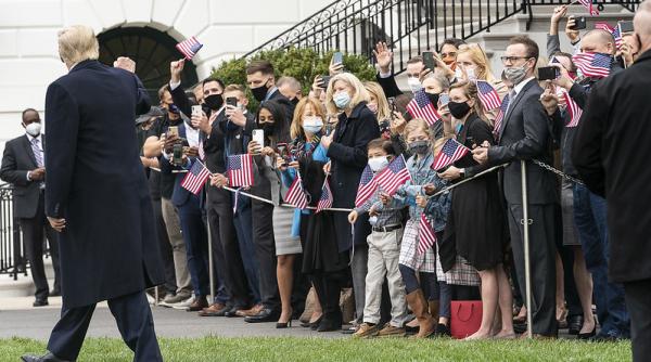 Donald Trump plănuiește să... candideze din nou în 2024. Ce spune Constituția SUA?