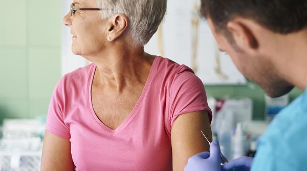 Vaccin anti-covid. Pfizer revine cu noi vești EXTRAORDINARE