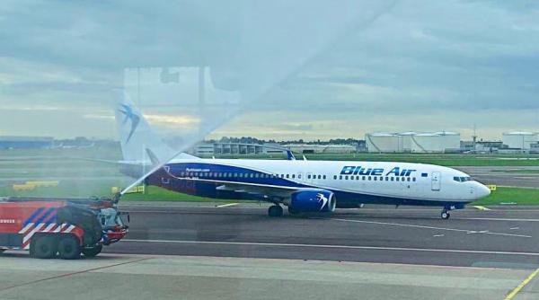 Compania Blue Air oferă REDUCERI de SĂRBĂTORI