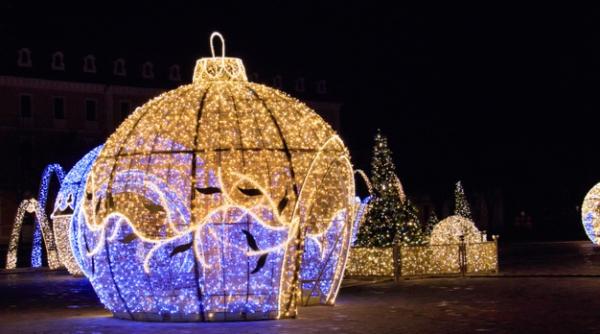 Sărbători în pandemie. Moș Nicolae este rugat să păstreze distanța 