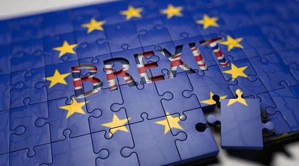 Marea Britanie: Brexitul a permis AUTORIZAREA vaccinul 