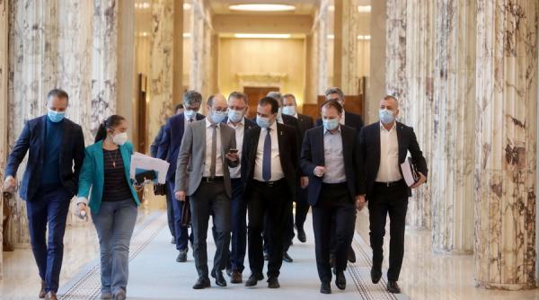 Klaus Iohannis a desemnat premierul interimar