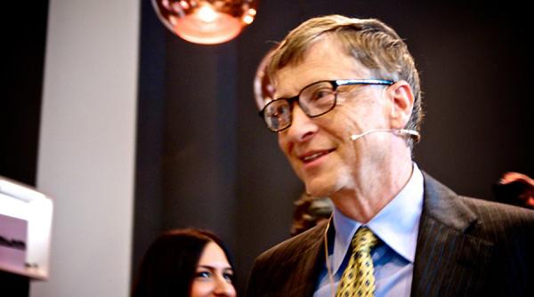 Vaccin: Bill Gates a fost "pus la COLȚ" de Moscova