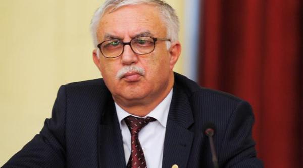 Zegrean, despre premier: Dacă trec 10 zile cade ghilotina