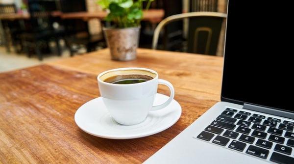 Știrile dimineții. Despre taxe, petrol și bani