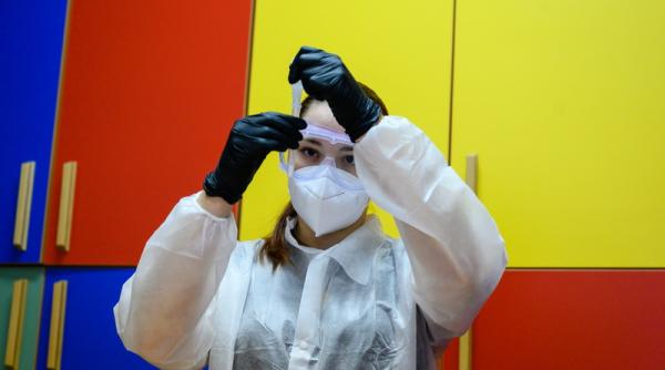 Vaccinul COVID, test de angajare sau de concediere. Ce vor face patronii