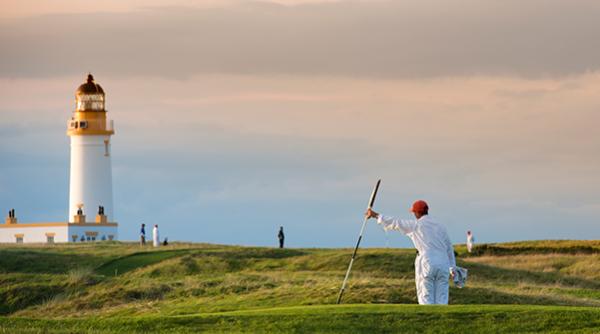 Nicola Sturgeon îl avertizează pe Donald Trump să nu vină în Scoția