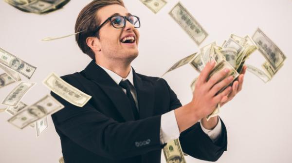 Veste MINUNATĂ pentru românii care dețin CREDITE. Ce s-a întâmplat