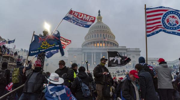 Mihail Gorbaciov: Viitorul SUA, pus la îndoială de revoltele de la Washington