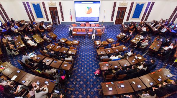 Mari companii își retrag finanțările pentru republicani