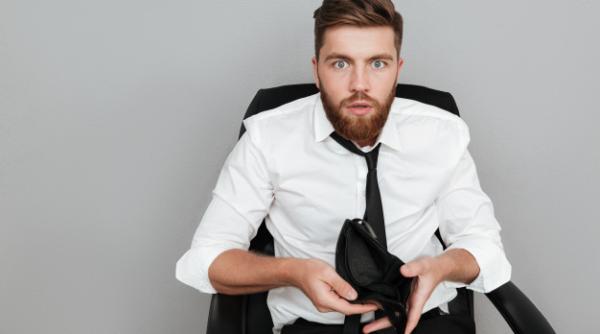 Veste TRISTĂ pentru românii care dețin CREDITE