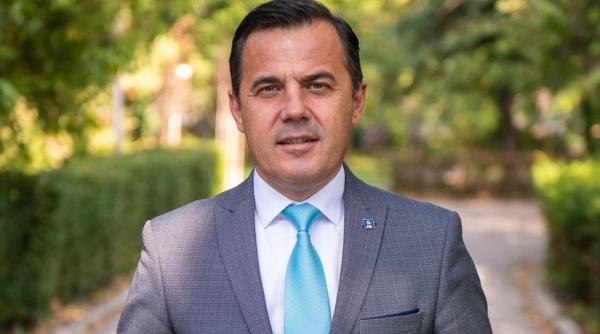 Terente, mai TARE decât Grindă. USR a bătut detașat PNL la METRI PĂTRAȚI